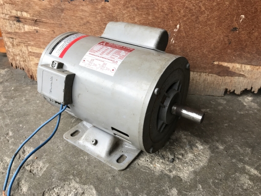ขายมอเตอร์ไฟฟ้า Mitsubishi 1/2HP. 220V ไฟบ้าน สภาพสวยใหม่มาก หมุนนิ่ม พร้อมใช้งาน