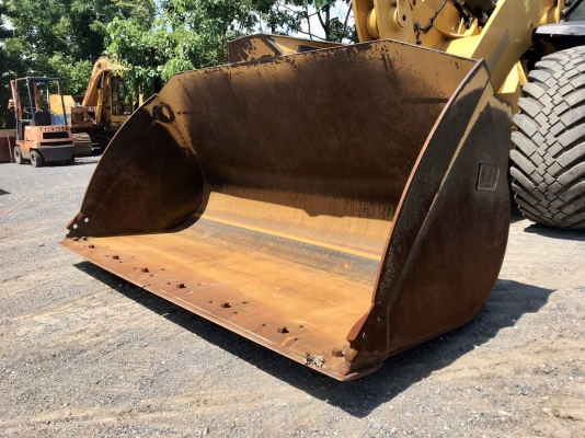 ขายรถตัก CATERPILLAR 938K ยกสูง 4.50 เมตร นำเข้าจากญี่ปุ่น พร้อมใช้ครับ ติดต่อ 063-9316985 ID LINE : 0639316985 ครับ