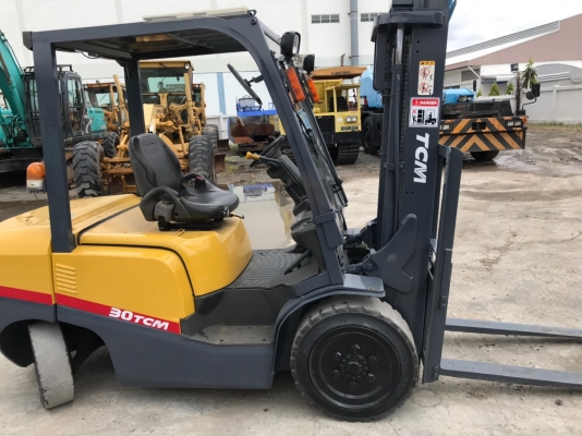 โฟร์คลิฟต์ 3ตัน TCM เก่านอกไม่เคยใช้ในไทย ติดต่อ098-2492100 ภัทร โฟร์คลิฟต์ 3ตัน TCM เก่านอกไม่เคยใช้ในไทย ติดต่อ098-2492100 ภัทร