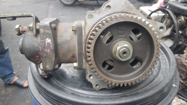 ปั้มลม Nissan  FE6