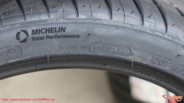 MICHELIN PILOT SPORT4 255/35ZR18 ยางใหม่ปี19 ราคาพิเศษ MICHELIN PILOT SPORT4 255/35ZR18 ยางใหม่ปี19 ราคาพิเศษ