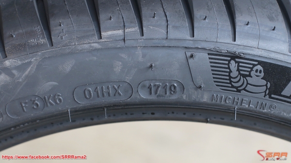 MICHELIN PILOT SPORT4 255/35ZR18 ยางใหม่ปี19 ราคาพิเศษ