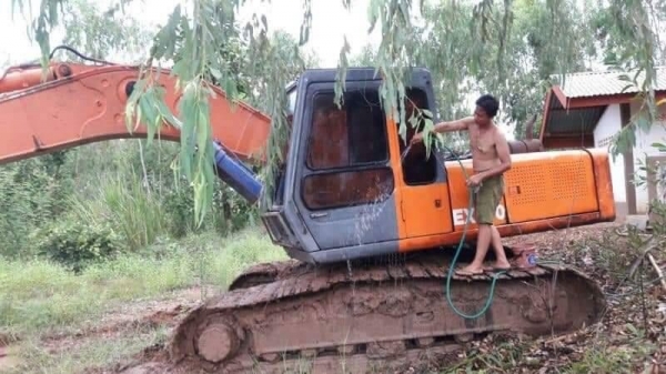 ขาย 595,000 บาท HITACHI EX200-1 เครื่องเดิม ปั้มเดิม โช่หนา เอวแน่น เอกสารเล่มทะเบียน สนใจ โทร 0610710295 สนใจ รายการสินค้า อื่นๆ ที่ เว็ปไชค์ Truck2Hand https://www.truck2hand.com/index.php?actions=content/search&member_id=136193 Facebook ส่วนตั ขาย 595,000 บาท HITACHI EX200-1 เครื่องเดิม ปั้มเดิม โช่หนา เอวแน่น เอกสารเล่มทะเบียน สนใจ โทร 0610710295 สนใจ รายการสินค้า อื่นๆ ที่ เว็ปไชค์ Truck2Hand https://www.truck2hand.com/index.php?actions=content/search&member_id=136193 Facebook ส่วนตั