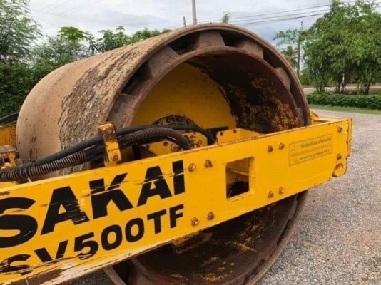 ขาย 1,150,000 รถบด SAKIAI SV 500 TF เก่านอก 2 ปี 2 เพลา 2 เปลือก 1,xxx ชัวโมง เครื่อง ISUZU เครื่องดี ปั้มสั่นแรง เอวแน่น ยางดี หนามหุ้มล้อเรียบสวย รถสวยพร้อมใช้ เอกสารเล่มทะเบียน  สนใจ นครปฐม   โทร 0610710295  สนใจ รายการสินค้า อื่นๆ ที่ เว็ปไชค์ Truck2H