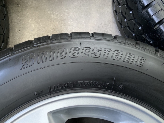 ล้อแม็ก Mitsu Triton ขอบ 15 พร้อมยาง 215-70-15 Bridgestone ปี 18 แม็กสวย ดอกหนา