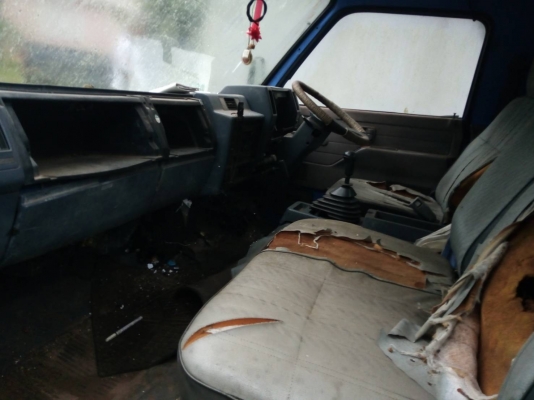 ขาย6ล้อNPRติดเครน4ตัน เครื่องดีคัดซีสวย ขาย6ล้อNPRติดเครน4ตัน เครื่องดีคัดซีสวย