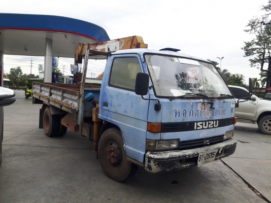 ขาย6ล้อNPRติดเครน4ตัน เครื่องดีคัดซีสวย