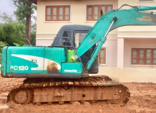 ขายด่วน KOMATSU PC 120-6 Spec ญี่ปุ่น บอดี้สวยๆพร้อมใช้งานได้เลย เครื่อง ISUZU 4BD1 ติดตั้ง แถมเครื่องเก่า KOMATSU ให้ครบทุกอุปกรณ์เลยนะครับราคานี้ ช่วงล่างเอวแน่น บูมอาร์มสวย เอกสารสัญญาซื้อขาย ต่อรองได้ครับ