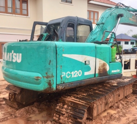 ขายด่วน KOMATSU PC 120-6 Spec ญี่ปุ่น บอดี้สวยๆพร้อมใช้งานได้เลย เครื่อง ISUZU 4BD1 ติดตั้ง แถมเครื่องเก่า KOMATSU ให้ครบทุกอุปกรณ์เลยนะครับราคานี้ ช่วงล่างเอวแน่น บูมอาร์มสวย เอกสารสัญญาซื้อขาย ต่อรองได้ครับ