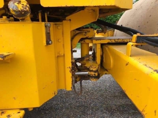 ขาย 1,150,000 รถบด SAKIAI SV 500 TF เก่านอก 2 ปี 2 เพลา 2 เปลือก 1,xxx ชัวโมง เครื่อง ISUZU เครื่องดี ปั้มสั่นแรง เอวแน่น ยางดี หนามหุ้มล้อเรียบสวย รถสวยพร้อมใช้ เอกสารเล่มทะเบียน รถอยู่ นครปฐม 090-772-3710 090-772-3708 ขาย 1,150,000 รถบด SAKIAI SV 500 TF เก่านอก 2 ปี 2 เพลา 2 เปลือก 1,xxx ชัวโมง เครื่อง ISUZU เครื่องดี ปั้มสั่นแรง เอวแน่น ยางดี หนามหุ้มล้อเรียบสวย รถสวยพร้อมใช้ เอกสารเล่มทะเบียน รถอยู่ นครปฐม 090-772-3710 090-772-3708