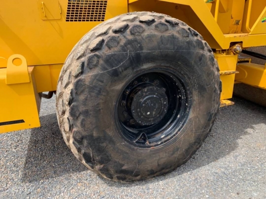 ขาย 1,150,000 รถบด SAKIAI SV 500 TF เก่านอก 2 ปี 2 เพลา 2 เปลือก 1,xxx ชัวโมง เครื่อง ISUZU เครื่องดี ปั้มสั่นแรง เอวแน่น ยางดี หนามหุ้มล้อเรียบสวย รถสวยพร้อมใช้ เอกสารเล่มทะเบียน รถอยู่ นครปฐม 090-772-3710 090-772-3708 ขาย 1,150,000 รถบด SAKIAI SV 500 TF เก่านอก 2 ปี 2 เพลา 2 เปลือก 1,xxx ชัวโมง เครื่อง ISUZU เครื่องดี ปั้มสั่นแรง เอวแน่น ยางดี หนามหุ้มล้อเรียบสวย รถสวยพร้อมใช้ เอกสารเล่มทะเบียน รถอยู่ นครปฐม 090-772-3710 090-772-3708