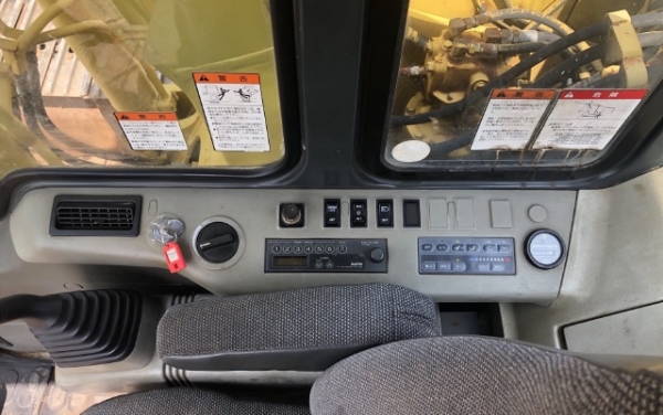 ขายรถขุด KOMATSU PC120-6 อาร์มพิเศษ นำเข้าเองจากญี่ปุ่น สภาพสวยพร้อมใช้ มีVDOการทำงานครับ