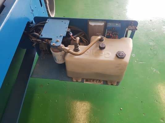 รถกระเช้าเก่านอก Genie ยกสูง 5 เมตร รถกระเช้าเก่านอก Genie ยกสูง 5 เมตร