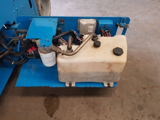 รถกระเช้าเก่านอก Genie GS-3246 ยกสูง 12 เมตร