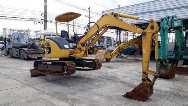 รถขุด KOMATSU : PC40MR-2