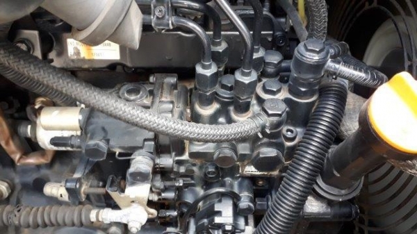 รถขุด KOMATSU : PC40MR-2