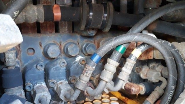 รถขุด KOMATSU : PC40MR-2