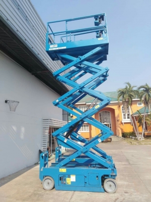 รถกระเช้าเก่านอก Genie ยกสูง 8 เมตร รถกระเช้าเก่านอก Genie ยกสูง 8 เมตร