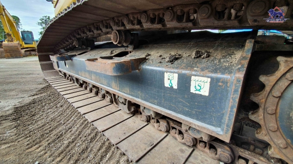 ขายรถแบคโฮ KOMATSU PC200LC-8M0 บูมยาว 16 เมตร แท้จากโรงงาน