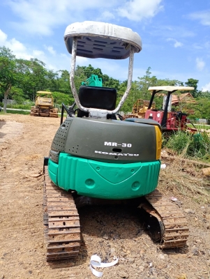 ปรับลดราคาเหลือ 250,000 ขายKOMATSU PC30MR-1 ราคา300,000 ปรับลดราคาเหลือ 250,000 ขายKOMATSU PC30MR-1 ราคา300,000