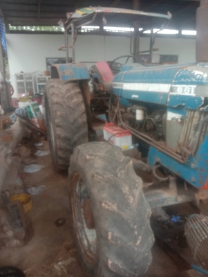 ขายรถไถ2เพลาFoRD 6610 ตามสภาพ มีใบดันหน้า มีผลาน มีเอกสารเล่มทะเบียน ราคา220,000บาท ติดต่อคุณอ๊อฟ พิจิตร 086-737-9991