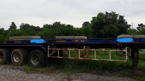 ขายหางพื้นเรียบ3คาน ยาว 12.20เมตร ราคา310,000บาท ติดต่อคุณอ๊อฟ พิจิตร 086-737-9991