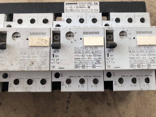 ขายชุดเบรกเกอร์ไฟฟ้า