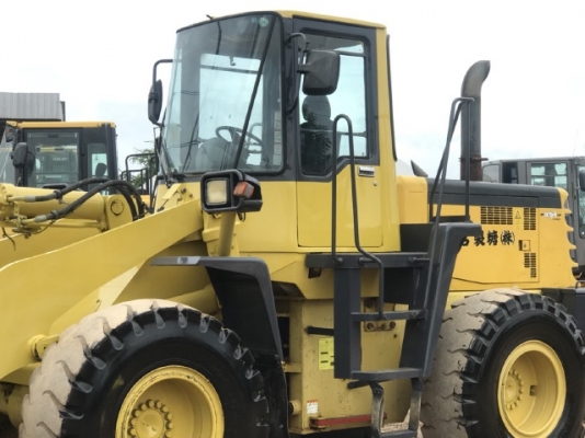 ขายรถตักล้อยาง KOMATSU WA300-3E นำเข้าเองจากญี่ปุ่น สภาพสวยพร้อมใช้ มีVDOการทำงานครับ