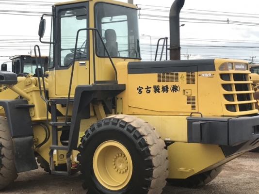 ขายรถตักล้อยาง KOMATSU WA300-3E นำเข้าเองจากญี่ปุ่น สภาพสวยพร้อมใช้ มีVDOการทำงานครับ