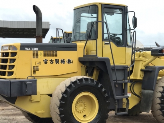 ขายรถตักล้อยาง KOMATSU WA300-3E นำเข้าเองจากญี่ปุ่น สภาพสวยพร้อมใช้ มีVDOการทำงานครับ