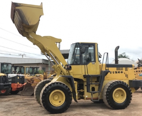 ขายรถตักล้อยาง KOMATSU WA300-3E นำเข้าเองจากญี่ปุ่น สภาพสวยพร้อมใช้ มีVDOการทำงานครับ