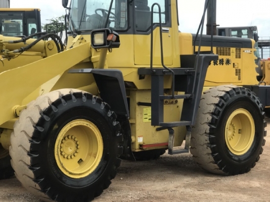 ขายรถตักล้อยาง KOMATSU WA300-3E นำเข้าเองจากญี่ปุ่น สภาพสวยพร้อมใช้ มีVDOการทำงานครับ