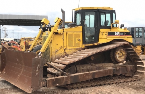 ขายรถดันดิน CAT D6R นำเข้าเองจากญี่ปุ่น สภาพสวยพร้อมใช้ มีVDOการทำงานครับ