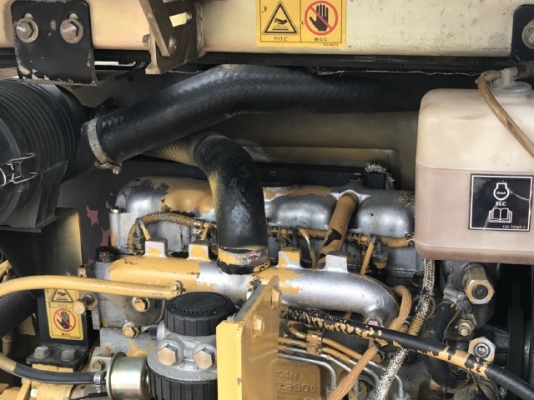 ขายรถขุด CAT 305SR คอนโทรลสั้น ปั๊มนิ้ว นำเข้าเองจากญี่ปุ่น สภาพสวยพร้อมใช้ มีVDOการทำงานครับ