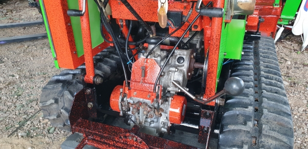 รถตัดหญ้ายืนขับใบตัว Y