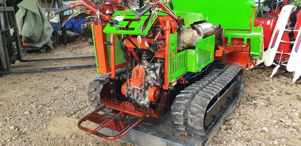 รถตัดหญ้ายืนขับใบตัว Y