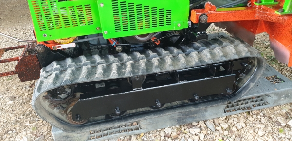 รถตัดหญ้ายืนขับใบตัว Y