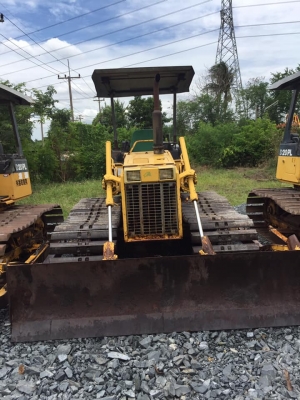 ขายรถแทรกเตอร์ komatsu D20PL-7  สภาพสวยพร้อมใช้งาน ระบบสมบูรณ์ ช่วงล่างเต็ม สนใจสอบถามได้ที่ 089-2579650