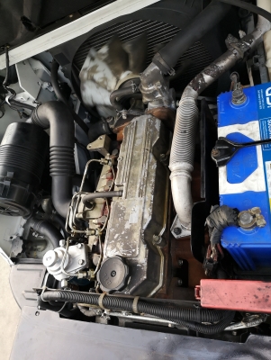 รถยกนิสสัน น้ำหนักยก 1.5 ตัน เสาสูง 4 เมตร เครื่องดีเซล เกียร์ออโต้