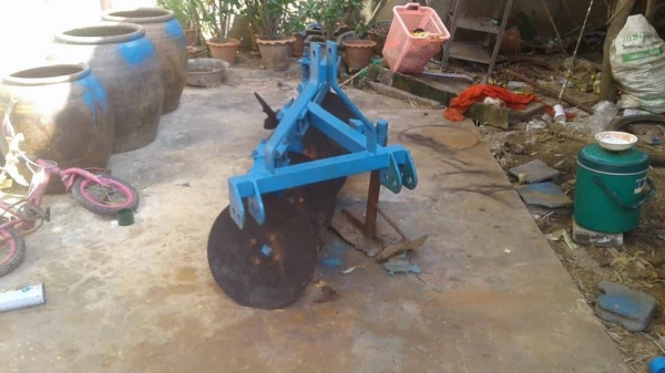 ผานบุกเบิก4ใบสภาพสวยพร้อมใช้งานคับเหมาะกับรถ20ถึง30แรงคับ ผานบุกเบิก4ใบสภาพสวยพร้อมใช้งานคับเหมาะกับรถ20ถึง30แรงคับ