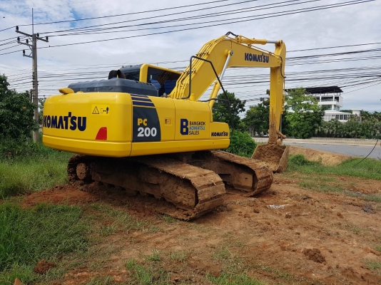 ขายด่วน!! Komatsu PC200-8MO ไมล์ 4,300 สภาพสวยสวย