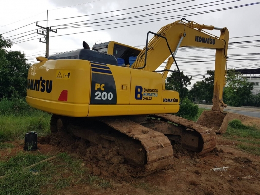 ขายด่วน!! Komatsu PC200-8MO ไมล์ 4,300 สภาพสวยสวย