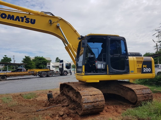 ขายด่วน!! Komatsu PC200-8MO ไมล์ 4,300 สภาพสวยสวย