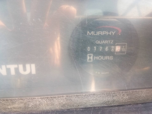 มี2คัน SHANTUI SD23 ขายคันละ 950,000 เป็นรถจีนคันที่1ทำงาน1760ชม.คันที่2.1917 ขนาดเท่ากับD7 มีลิฟหลัง