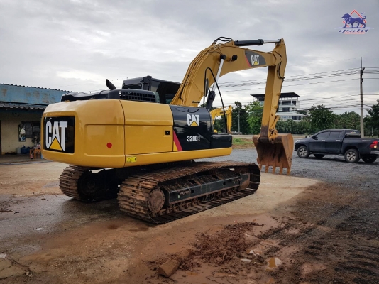 ขายรถแบคโฮ CAT320D2 ใช้งานเพียง 4 พันชั่วโมง สภาพนางฟ้า ขายรถแบคโฮ CAT320D2 ใช้งานเพียง 4 พันชั่วโมง สภาพนางฟ้า