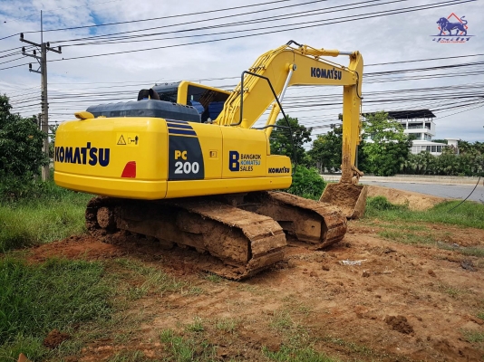 ขายรถแบคโฮ KOMATSU PC200-8M0 ปี 2017 ใช้งานเพียง 4 พันชั่วโมง (PM 7,000 ชม.) สภาพนางฟ้า