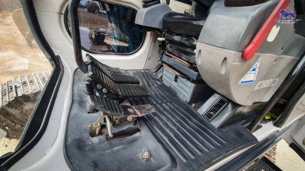 KOBELCO SK120-1 MarkV พิมพ์นิยม เก่านอกผ่านการใช้งานในไทย