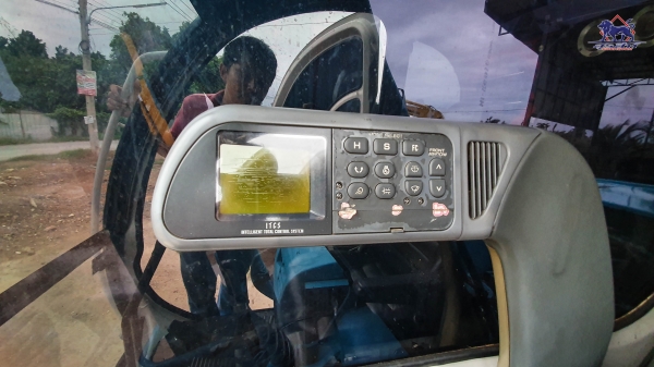 KOBELCO SK120-1 MarkV พิมพ์นิยม เก่านอกผ่านการใช้งานในไทย