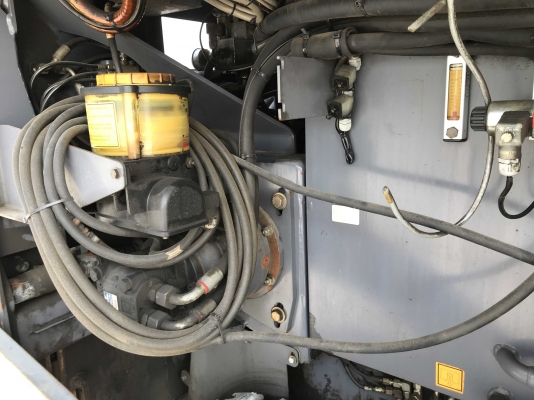 ขายรถปูยาง VOGELE รุ่น Super 1800-2 รถนอกขายถูก สภาพสวย ๆ เลยครับ ขายรถปูยาง VOGELE รุ่น Super 1800-2 รถนอกขายถูก สภาพสวย ๆ เลยครับ