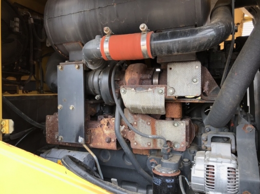 ขายรถตักล้อยาง KOMATSU WA320-5 นำเข้าเองจากญี่ปุ่น สภาพสวยพร้อมใช้ มีVDOการทำงานครับ